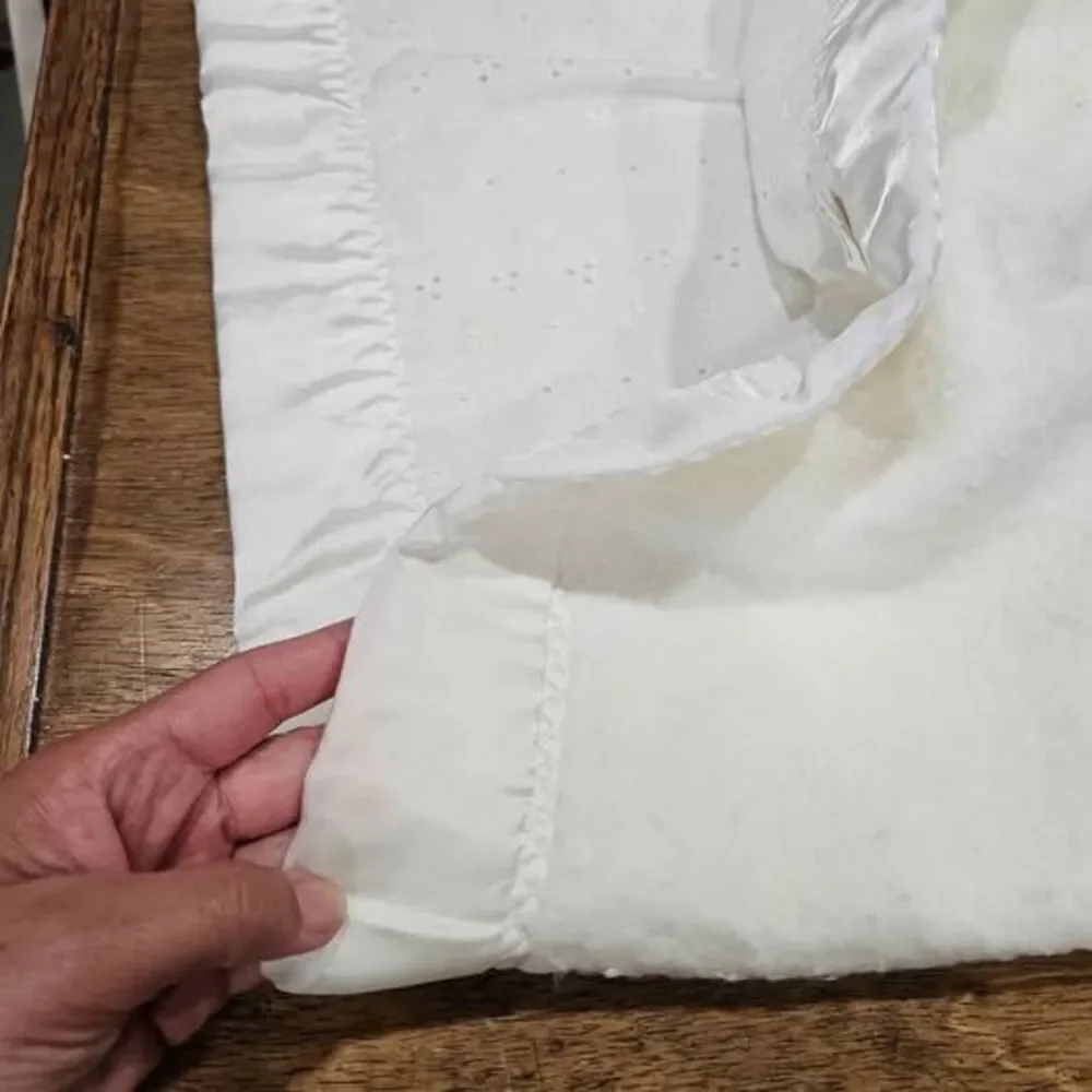 Unbranded elegant white